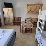 Villa Reshat Caca